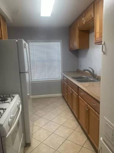 Main picture of 7770 University Ave