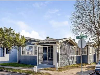 Main picture of 2500 Downer Ave