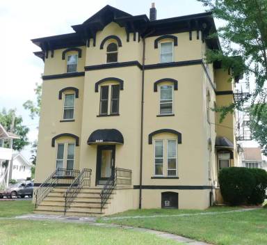 Main picture of 64 Washington Ave