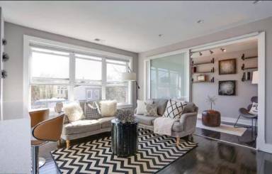 Main picture of 626 Independence Ave SE