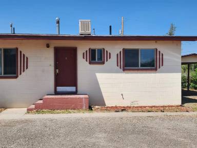 Main picture of 271 W Parkview Dr