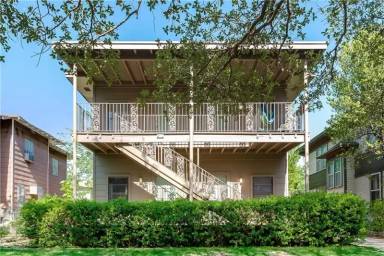 Main picture of 202 S Willomet Ave