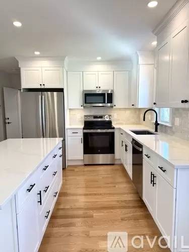Main picture of 34 Saint Joseph Ave