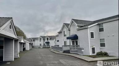 Main picture of 12025 SE 60th St