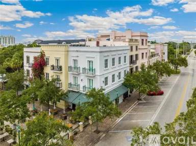 Main picture of 525 N Orange Ave
