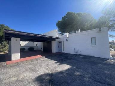 Main picture of 15000 Ashford St