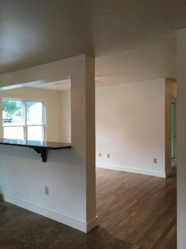 Main picture of 288 Pleasant St