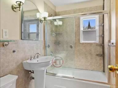 Main picture of 2806 Maitland Ave