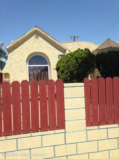 Main picture of 113 W 105th St