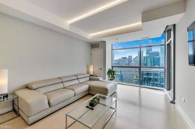 Main picture of Silver Tower