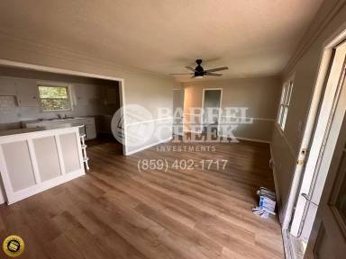 Main picture of 16 Spears St