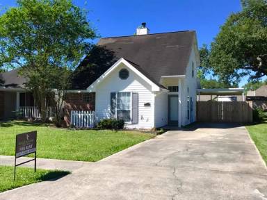 Main picture of 139 Edie Ann Dr