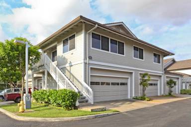 Main picture of 92-1553 Aliinui Dr