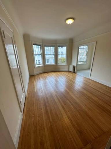 Main picture of 2295 Francisco St
