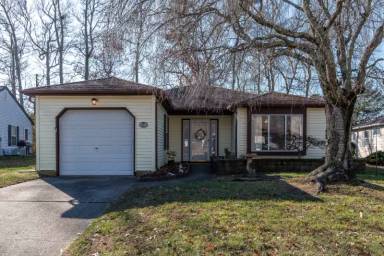 Main picture of 327 Concord Ct