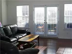 Main picture of 221 Lincoln St