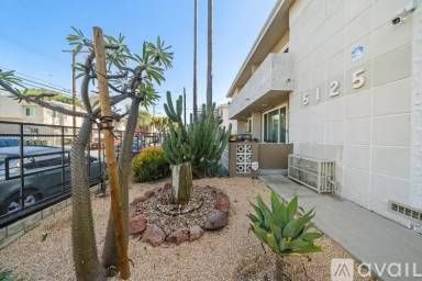 Main picture of 5125 Denny Ave