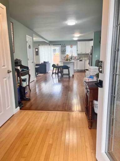 Main picture of 4333 Roxanna Loop SE