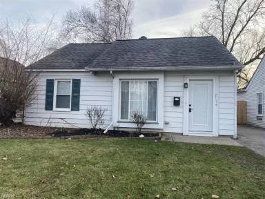Main picture of 2144 Browning St