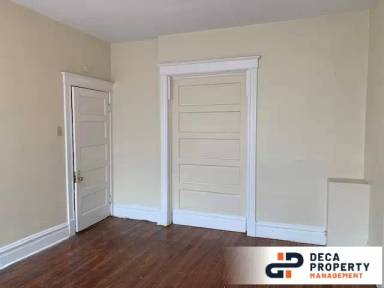 Main picture of 3131 Keokuk St