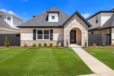 Main picture of 3438 W Tuscan Rd