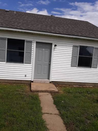Main picture of 685 Jill Ln