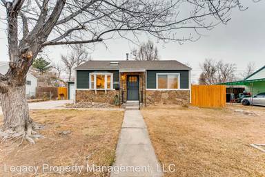 Main picture of 2681 S Green Ct