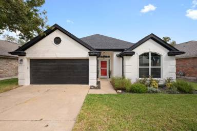 Main picture of 8716 Bobcat Dr
