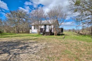 Main picture of 8402 Elroy Rd