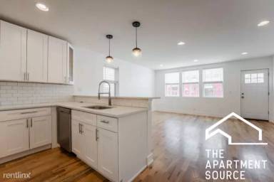 Main picture of 2509 N Clybourn Ave
