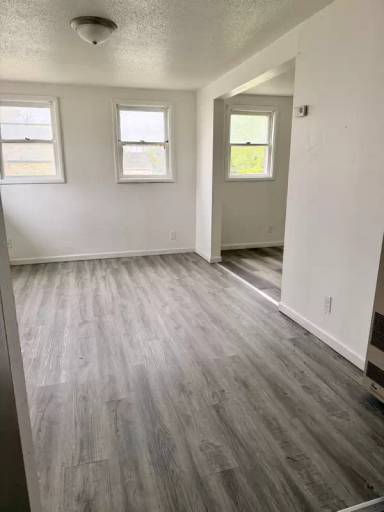 Main picture of 2204 6th St