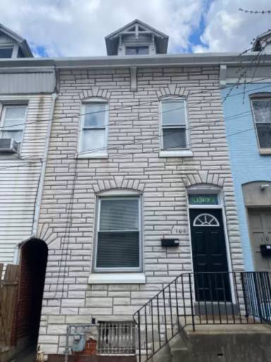 Main picture of 107 Mulberry St
