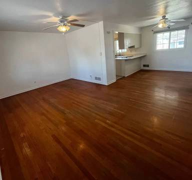 Main picture of 804 California St SE