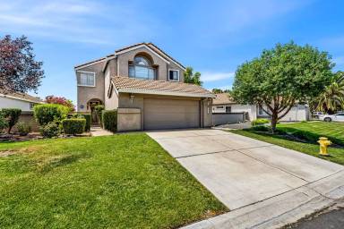 Main picture of 2451 Cherry Hills Dr