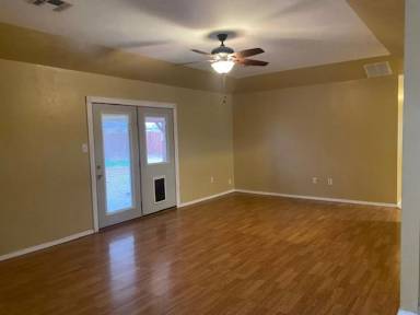 Main picture of 805 Huddleston Dr