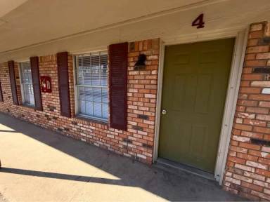 Main picture of 712 E Craven Ave