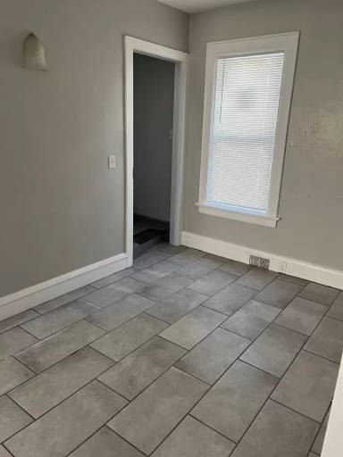 Main picture of 5263 N 37th St