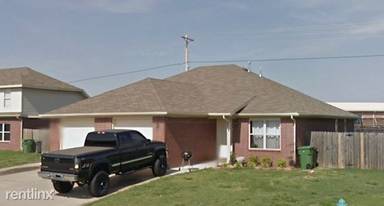 Main picture of 3011 S E St
