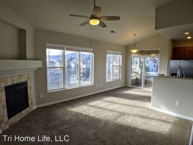 Main picture of 8412 S Holland Ct