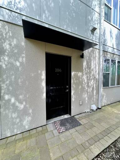 Main picture of 3014 SE 8th Ave