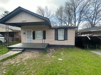 Main picture of 2323 Shasta Ave