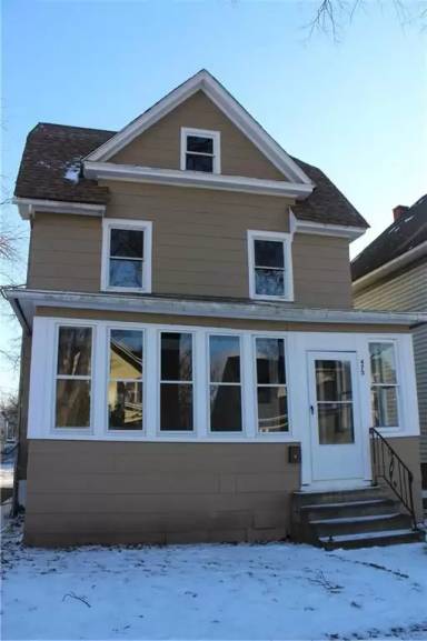 Main picture of 475 Cottage St