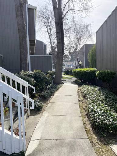Main picture of Sunridge Townhomes