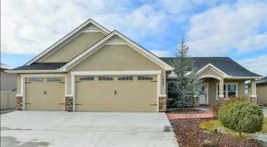 Main picture of 1007 N Mira Way