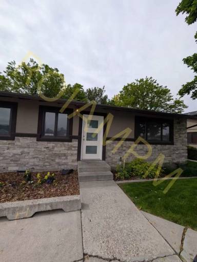 Main picture of 143 Robbins Ave