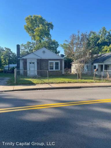 Main picture of 113 Calhoun St