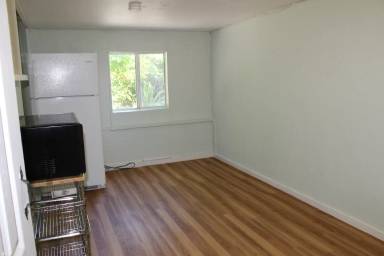 Main picture of 1598 Mill St