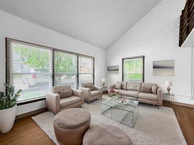 Main picture of 320 Stanton Ave