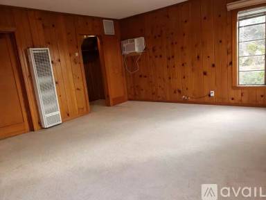 Main picture of 243 W Dakota Ave