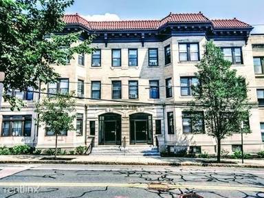 Main picture of 231 Saint Paul St